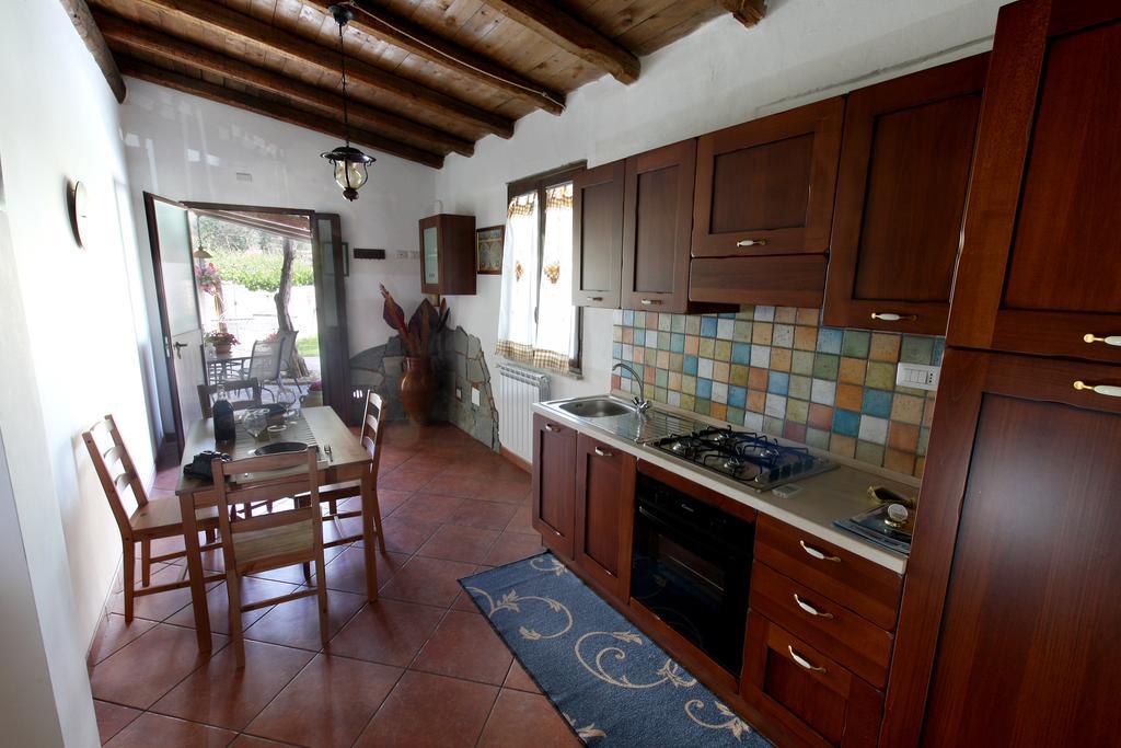 Casa Vacanze Borgo Borghese SantʼAlessio Siculo Kamer foto