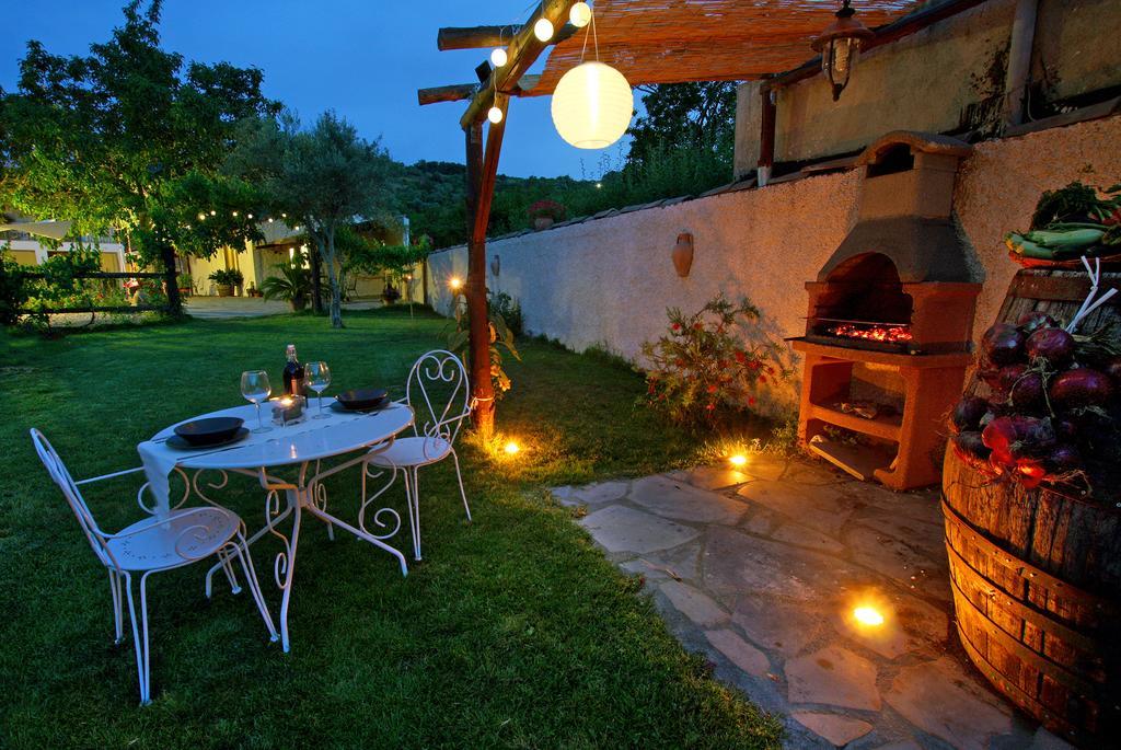 Casa Vacanze Borgo Borghese SantʼAlessio Siculo Buitenkant foto